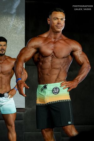 MEN'S PHYSIQUE НОВИЧКИ